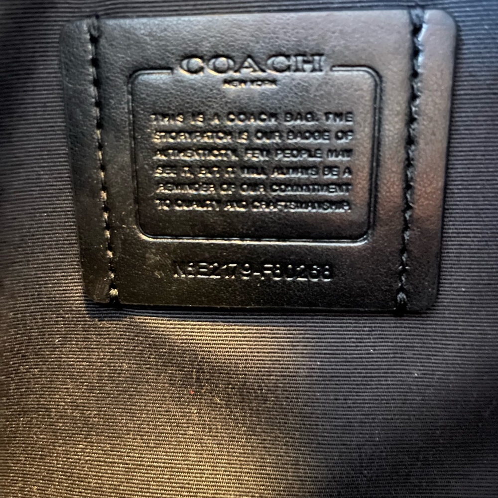 Coach black leather shoulder bag (Pebble Leather Hallie) - Picture 6 of 6